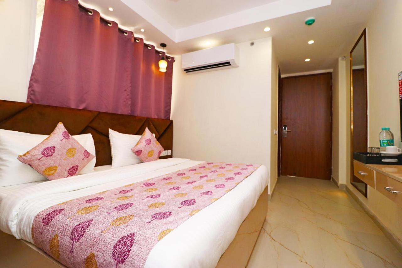 Hotel Leo Saffron - Corporate Stay Pitampura 新德里 外观 照片