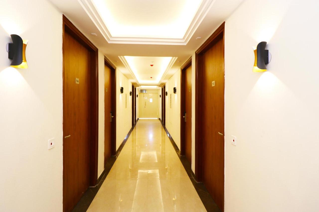 Hotel Leo Saffron - Pitampura 德里 外观 照片