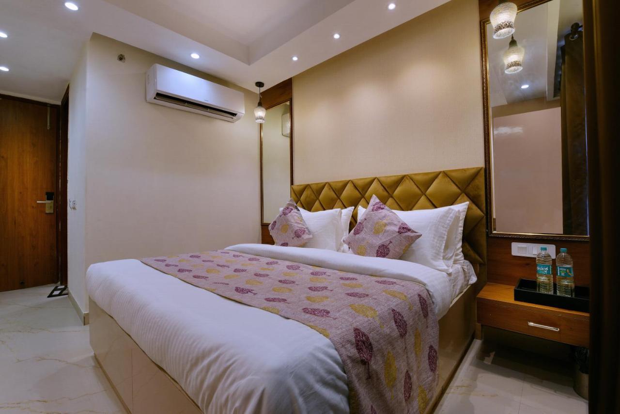 Hotel Leo Saffron - Corporate Stay Pitampura 新德里 外观 照片