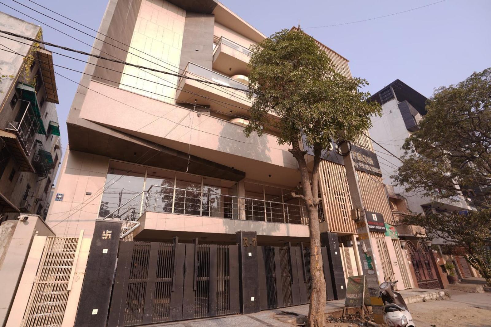 Hotel Leo Saffron - Pitampura 德里 外观 照片